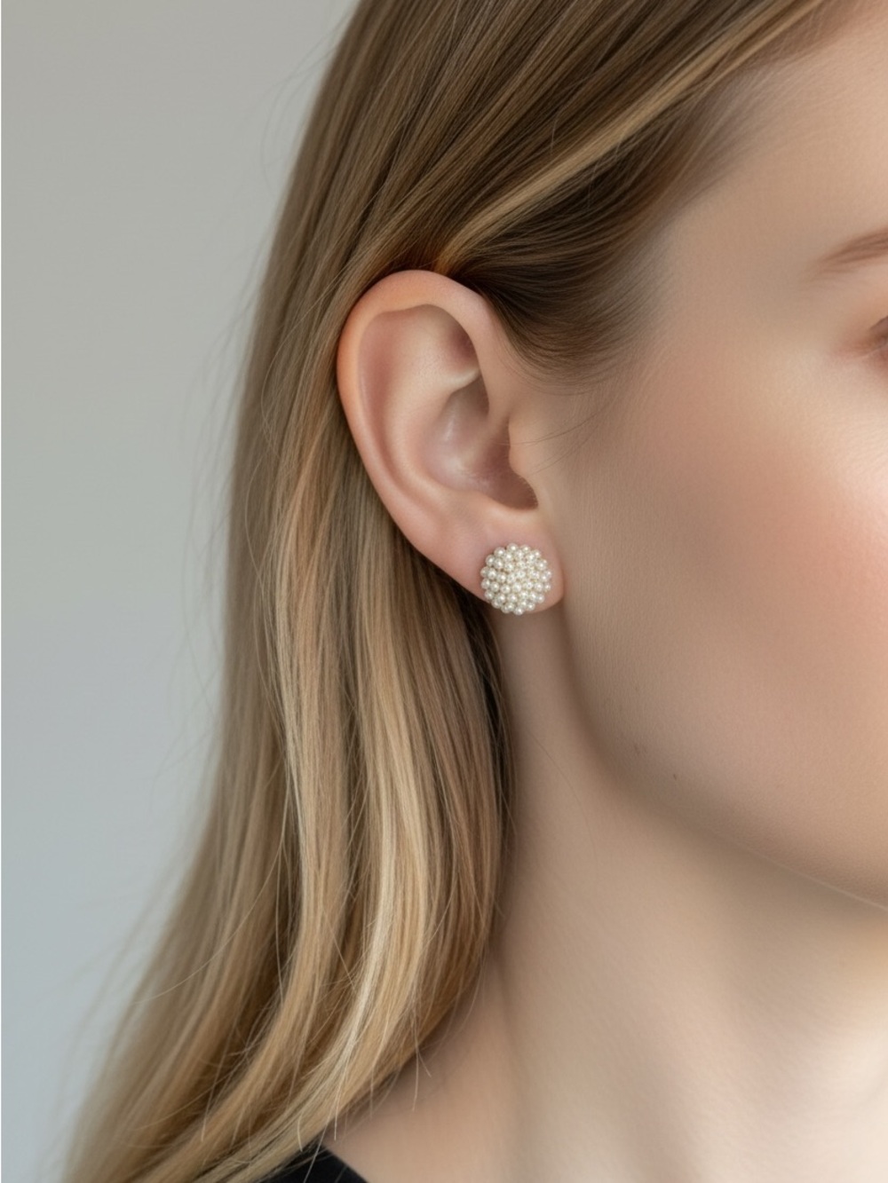 10/15 Classic Pearl Cluster Stud Earrings - White